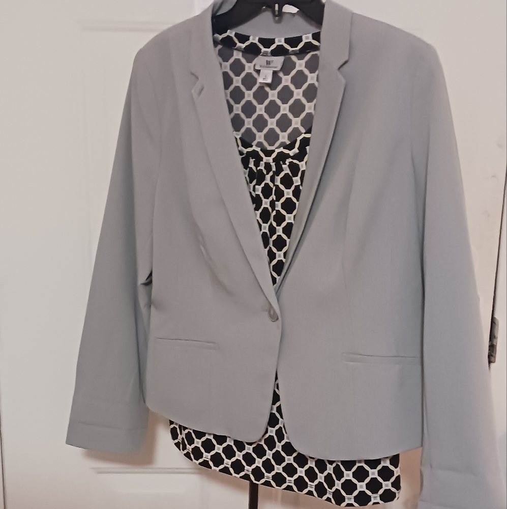 Worthington Women's suit top and shirt